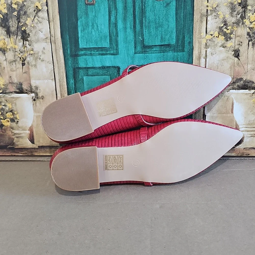 Journee Collection Womens Cait Pointed‎ Toe Ballet Flats. Size: 9. Color: Red
